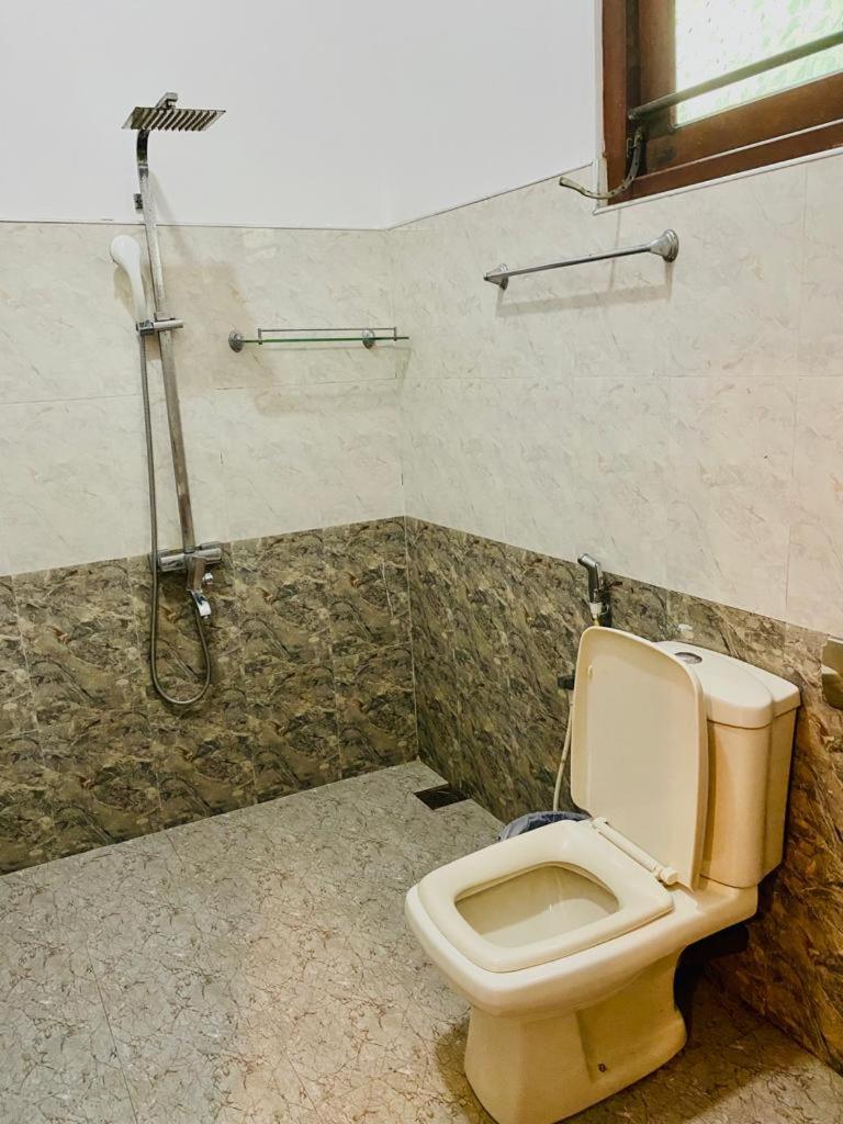 Gihan Guesthouse Mirissa Bagian luar foto